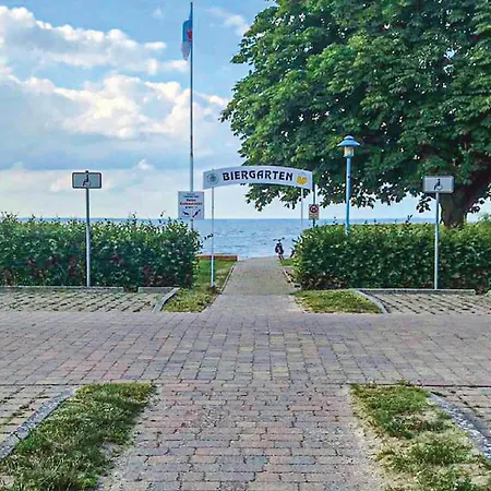 펜션 1 Bedroom Gorgeous In 웨케문데