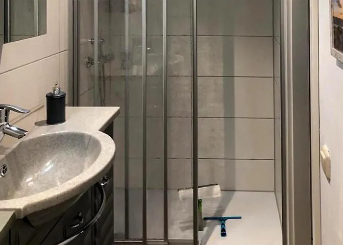 1 Bedroom Gorgeous In *