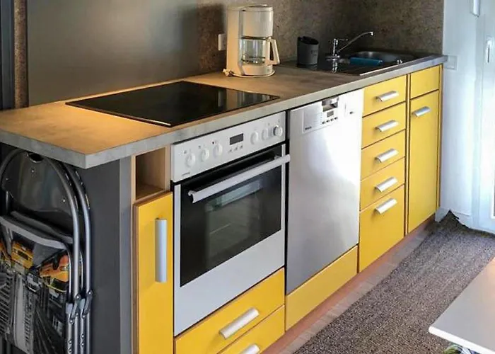 1 Bedroom Gorgeous In Semesterbostad